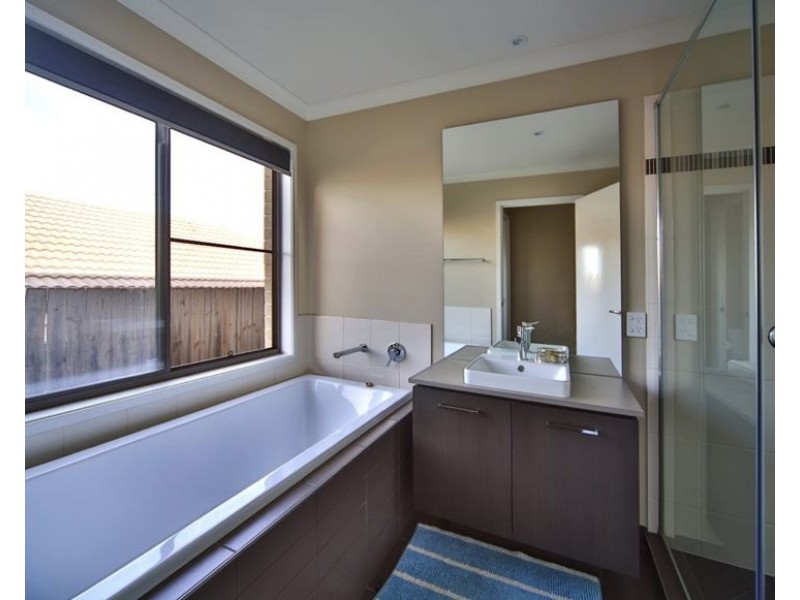 48 Geranium Drive, Springfield Lakes QLD 4300