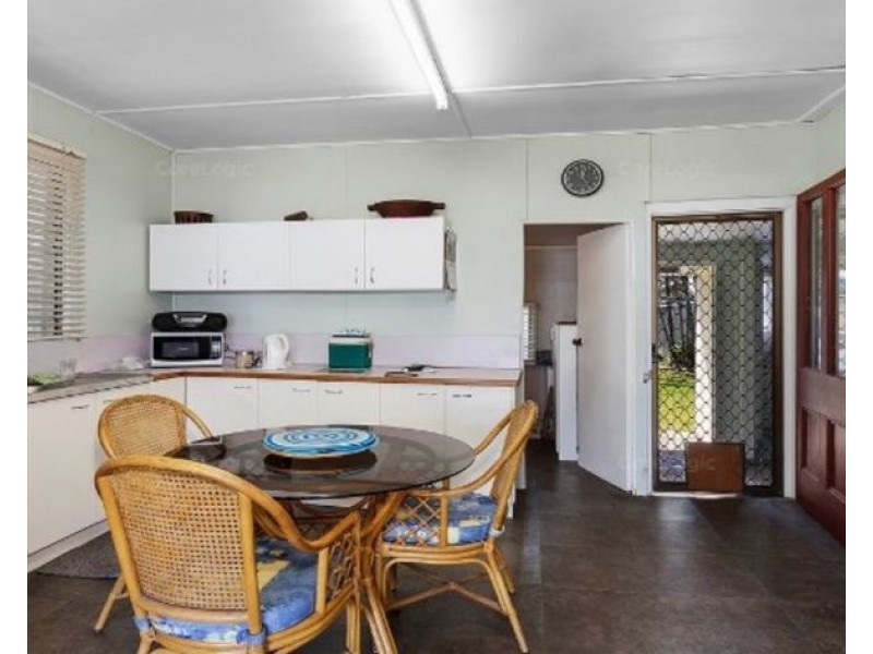 24 Flint St, North Ipswich QLD 4305