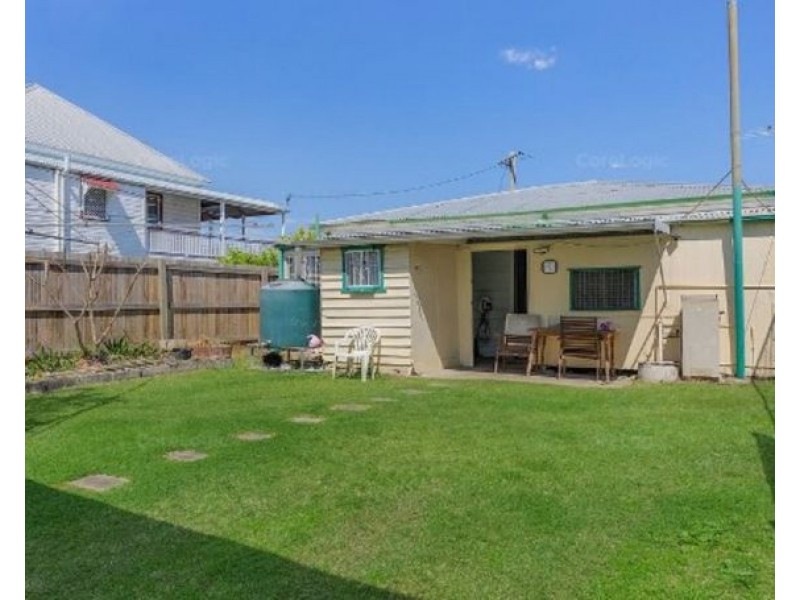 24 Flint St, North Ipswich QLD 4305