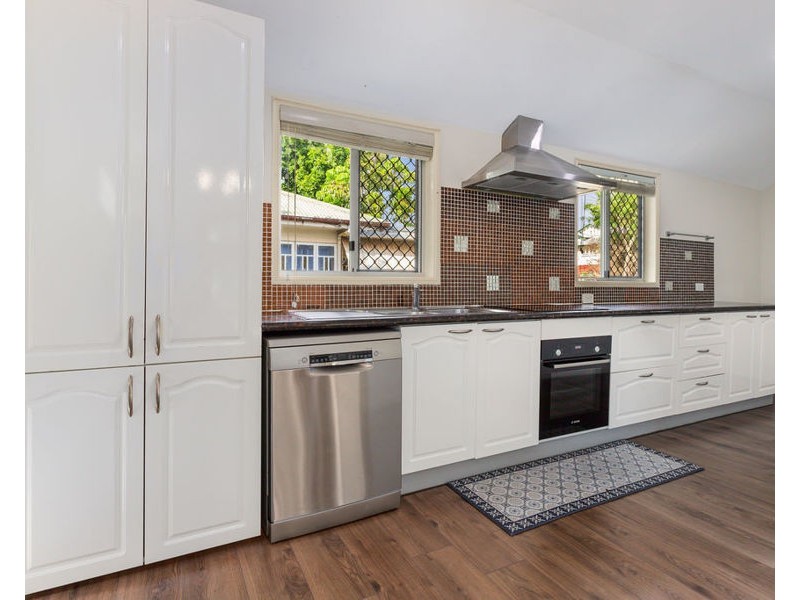 18 Whittle Street, Gatton QLD 4343