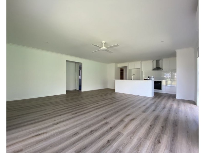 30 Barcoo Drive, Plainland QLD 4341