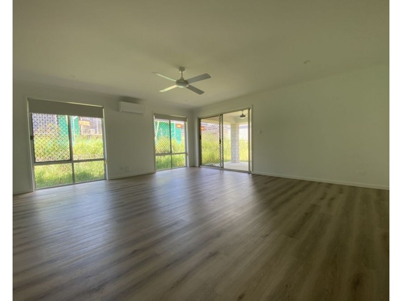 30 Barcoo Drive, Plainland QLD 4341
