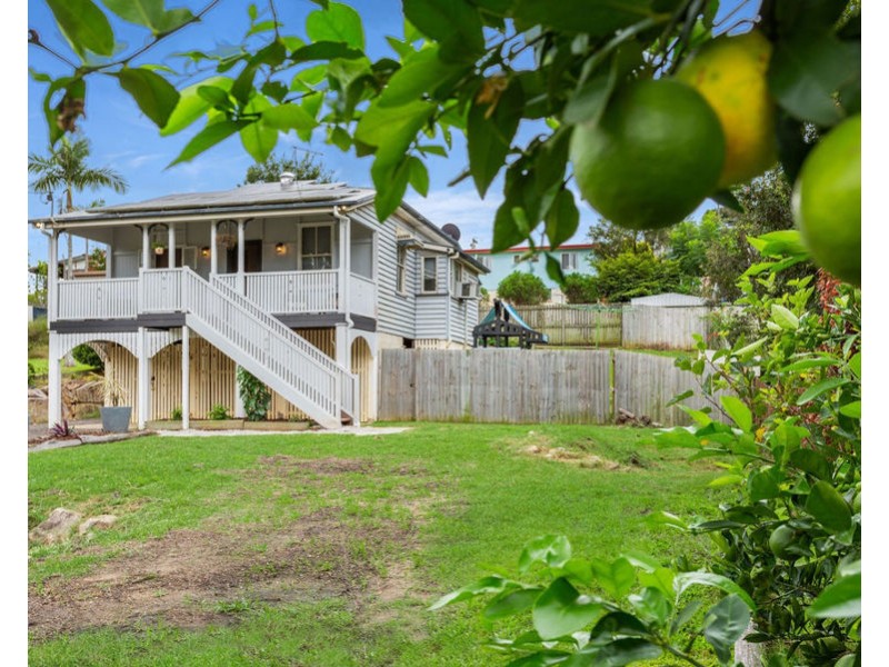 11 Wellen Street, Bundamba QLD 4304