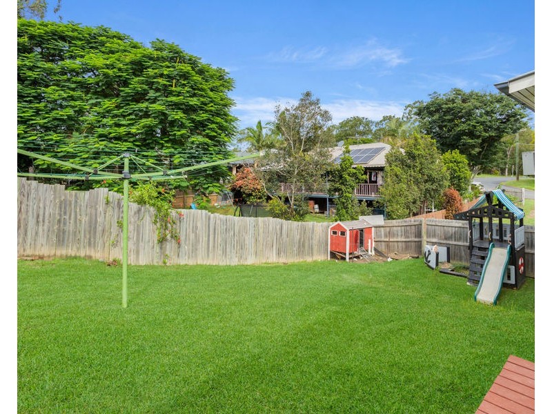 11 Wellen Street, Bundamba QLD 4304