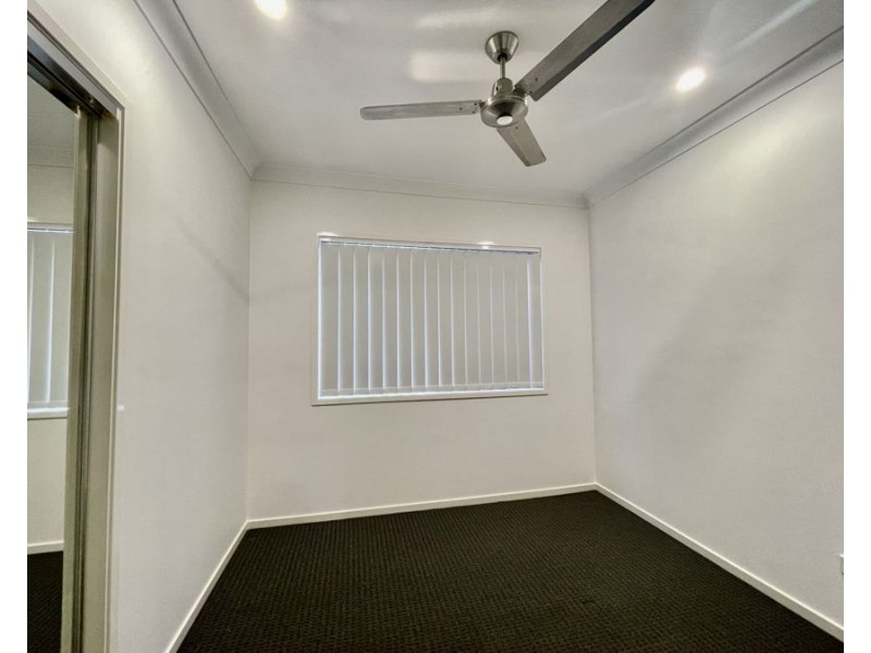 205 Woodline Drive, Spring Mountain QLD 4124