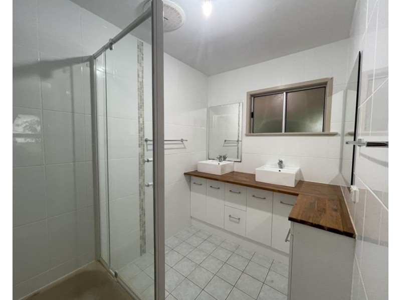 22 Birdwood St, North Ipswich QLD 4305