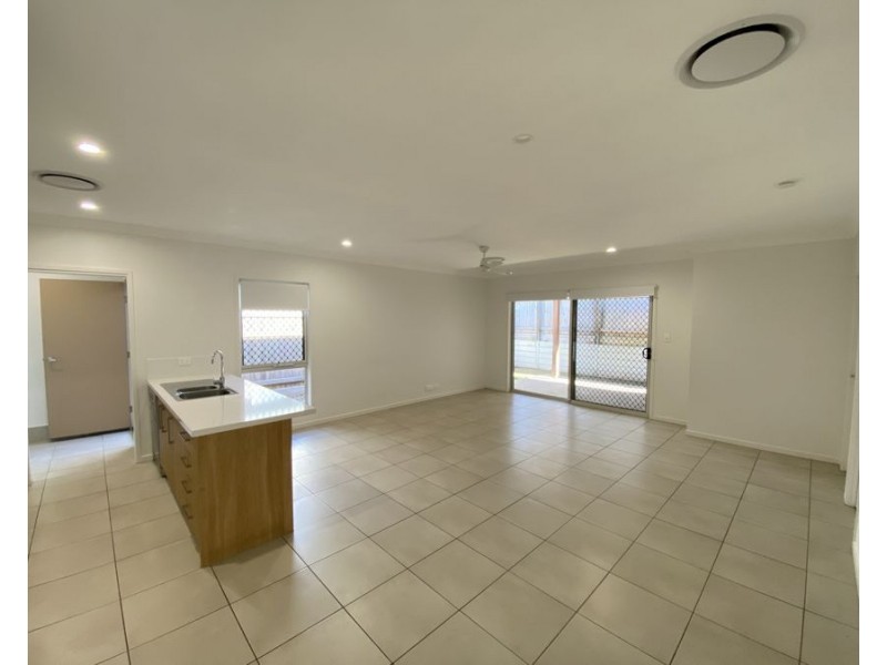 1 Ferdinando St, Pallara QLD 4110