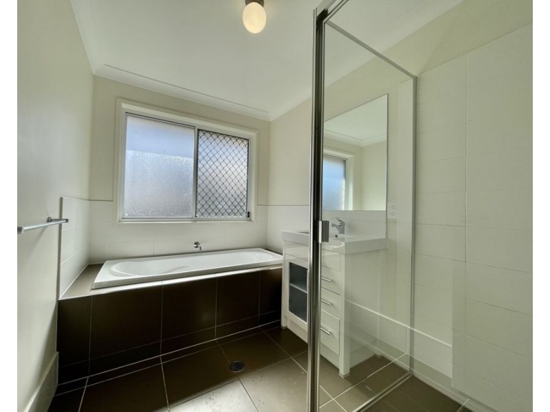 35 Drewett Ave, Redbank Plains QLD 4301