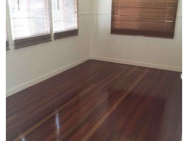 1 Grenville St, Basin Pocket QLD 4305