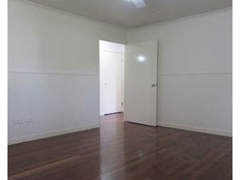 1 Grenville St, Basin Pocket QLD 4305