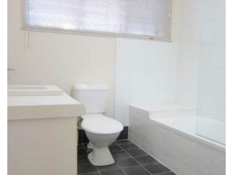 1 Grenville St, Basin Pocket QLD 4305