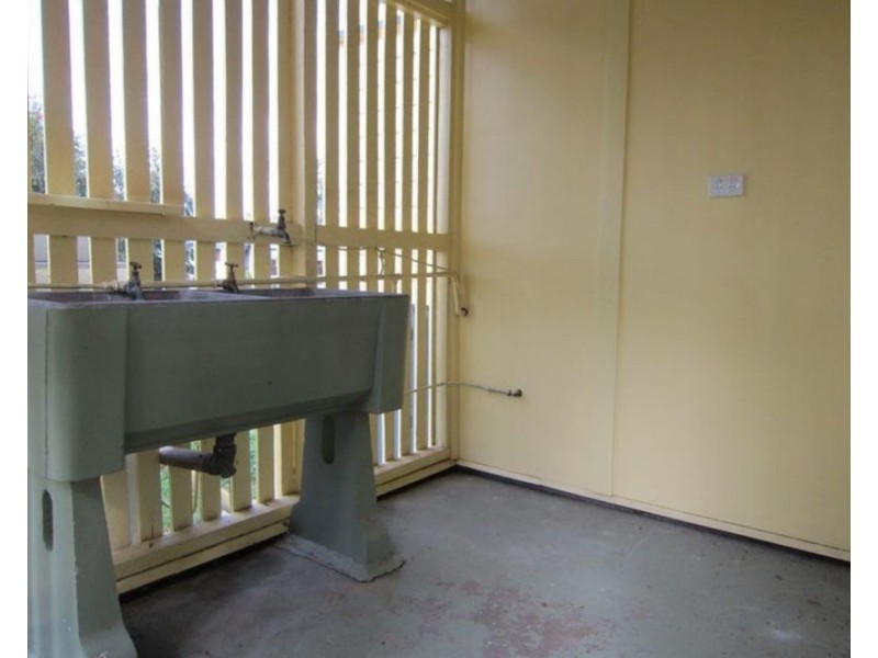 1 Grenville St, Basin Pocket QLD 4305