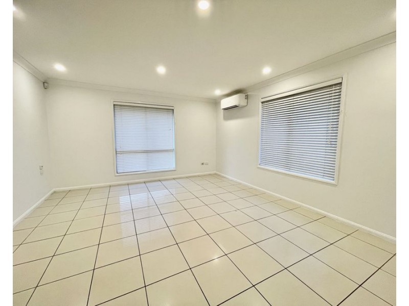 30 Pommer St, Brassall QLD 4305