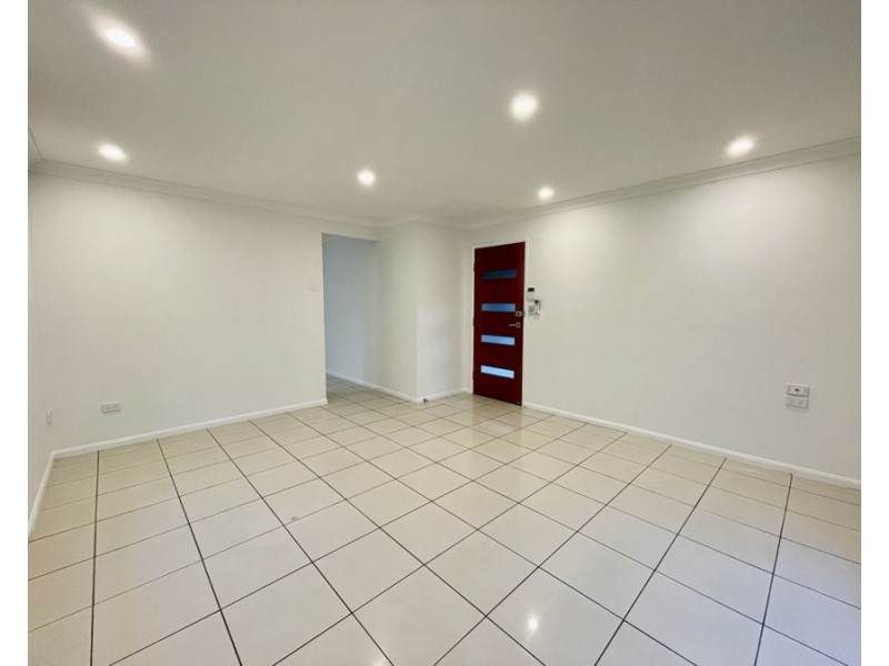 30 Pommer St, Brassall QLD 4305