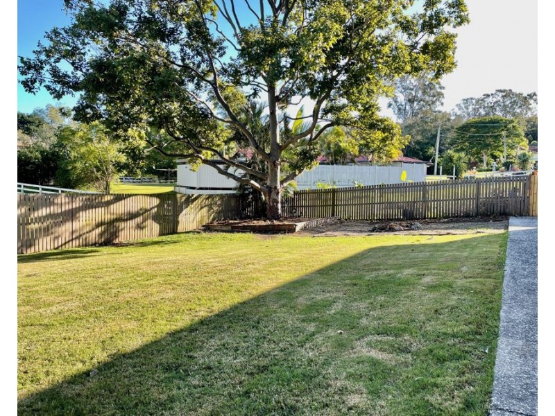 30 Pommer St, Brassall QLD 4305