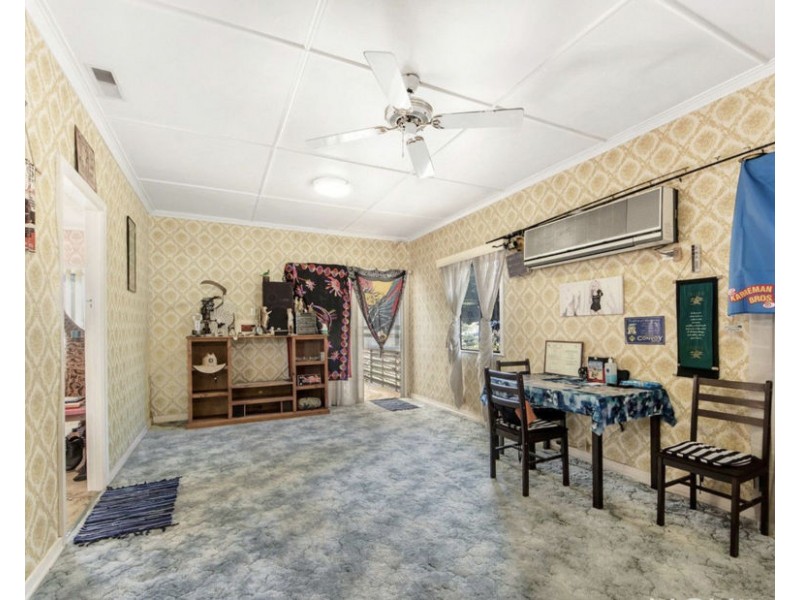 25 Glossop Street, Brassall QLD 4305
