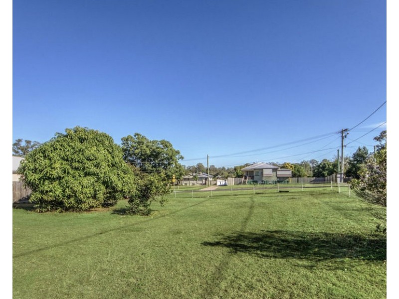 25 Glossop Street, Brassall QLD 4305