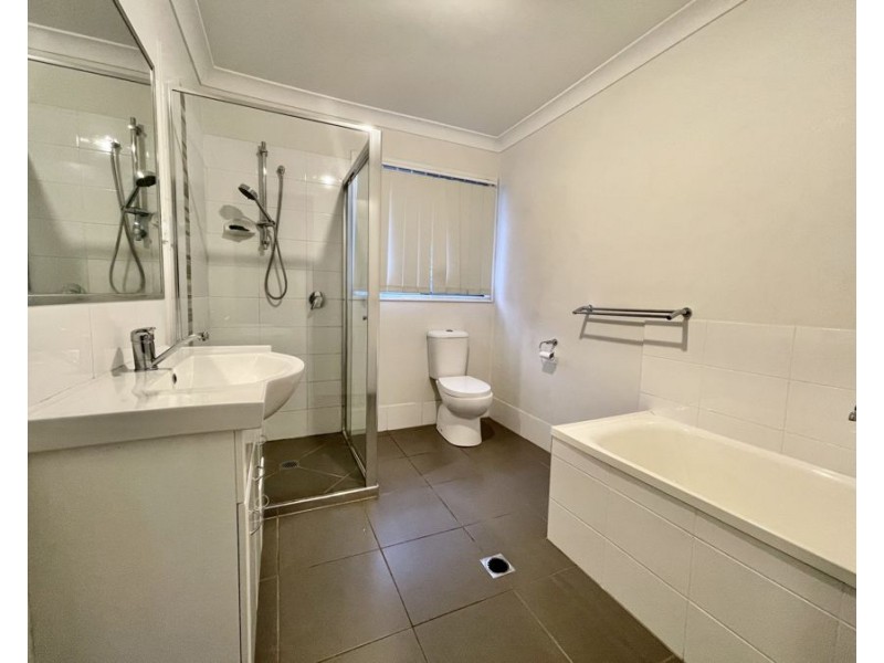 1/25 Juxgold Ave, Collingwood Park QLD 4301