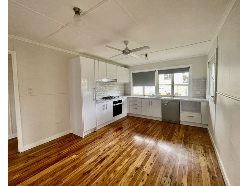 12 Charlotte St, Basin Pocket QLD 4305