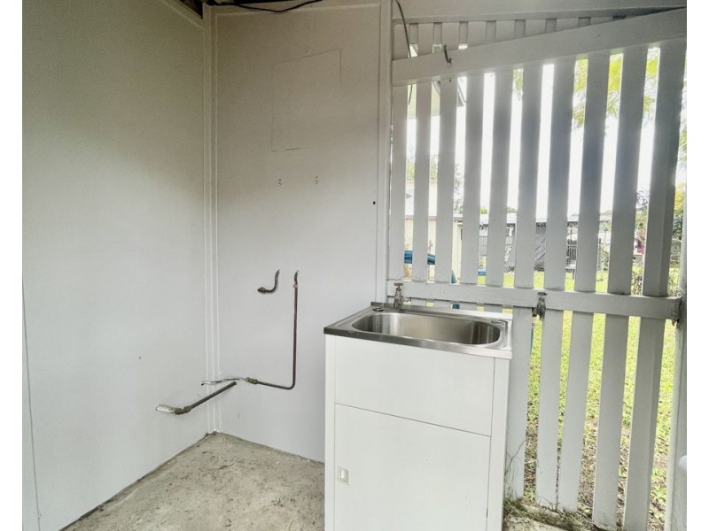 12 Charlotte St, Basin Pocket QLD 4305