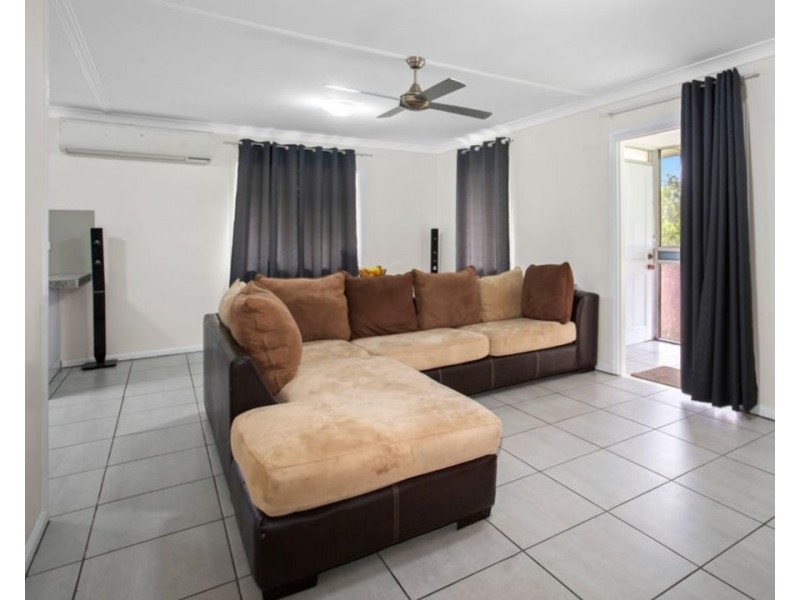 57 Gladstone Rd, Sadliers Crossing QLD 4305