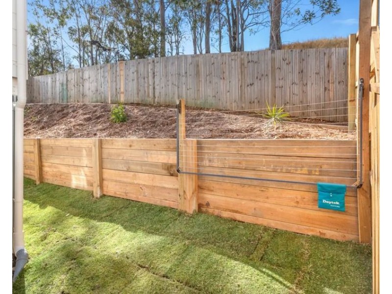 2/54A Brentwood Dr, Bundamba QLD 4304