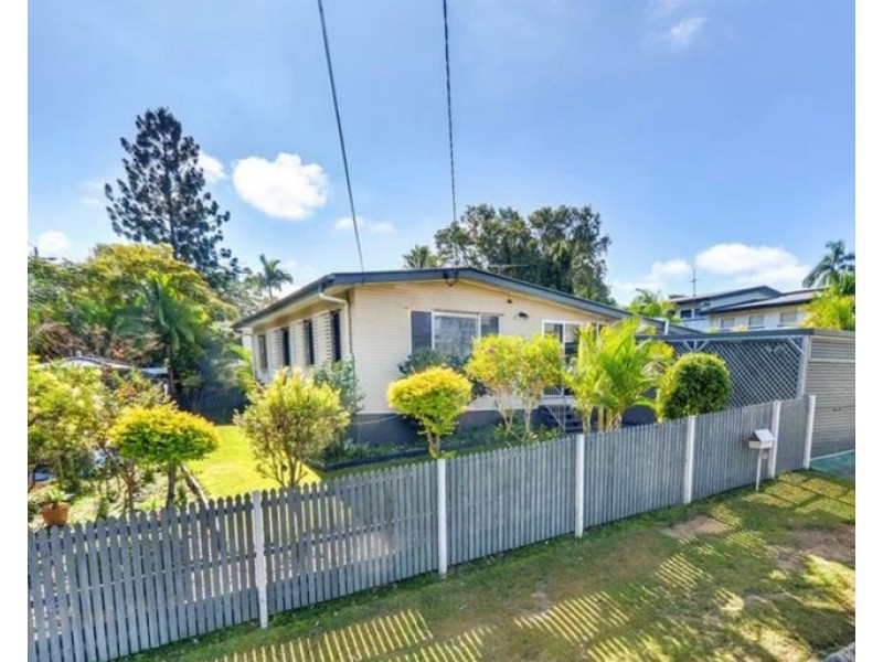 2 Christine St, North Booval QLD 4304