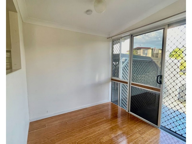 2 Christine St, North Booval QLD 4304