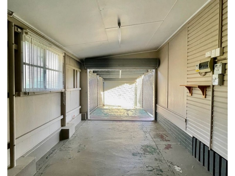 2 Christine St, North Booval QLD 4304