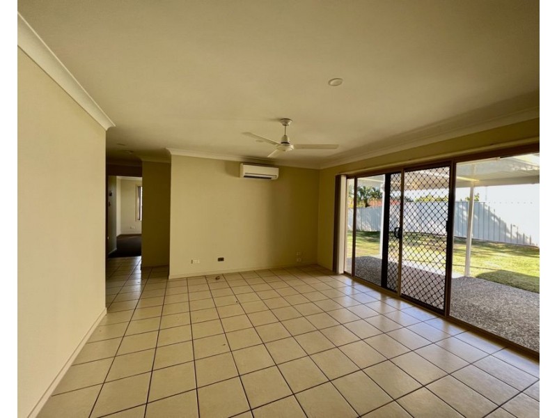 21 Anna Dr, Raceview QLD 4305