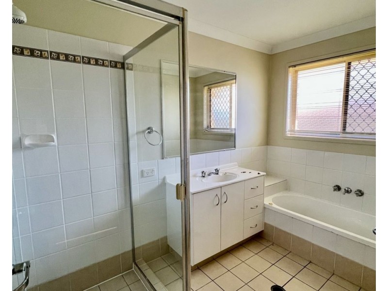 21 Anna Dr, Raceview QLD 4305