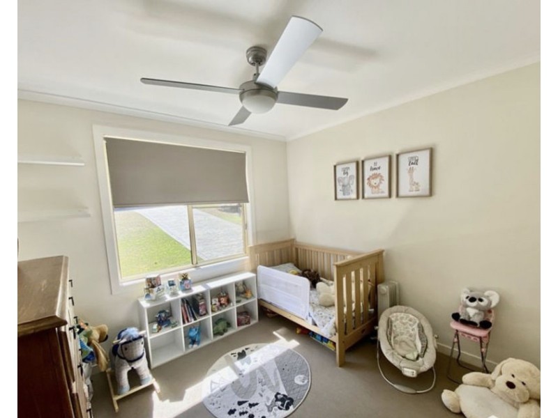 6 Pearse Drive, Brassall QLD 4305