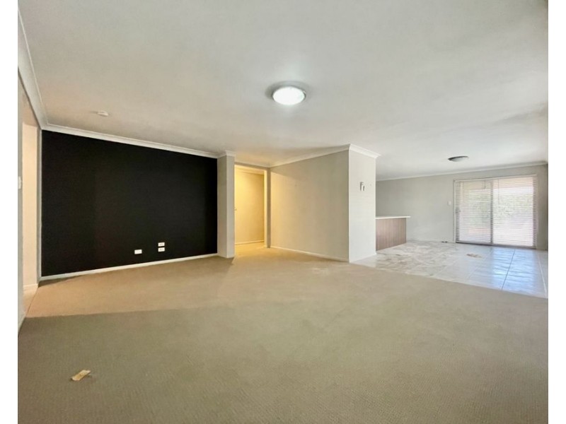 37 Mitchell St, Redbank Plains QLD 4301