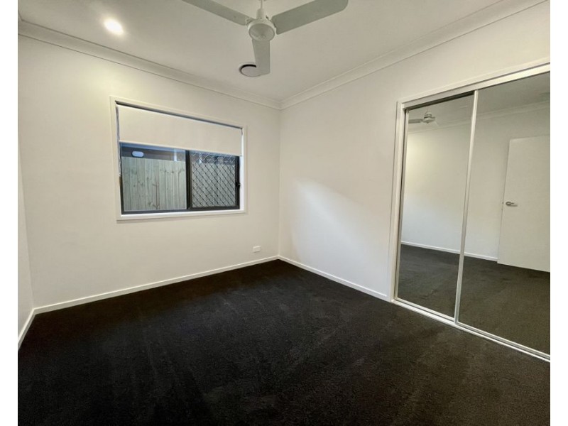 42 Waratah St, Pallara QLD 4110