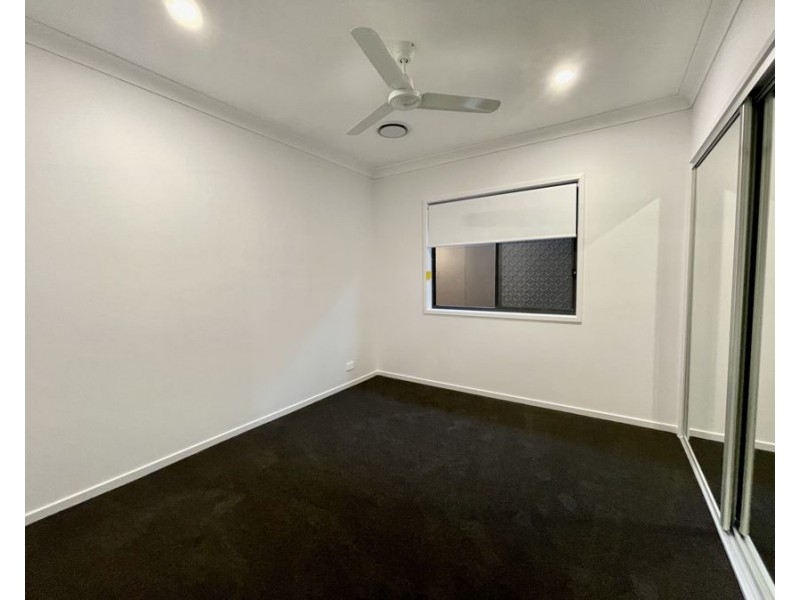 42 Waratah St, Pallara QLD 4110