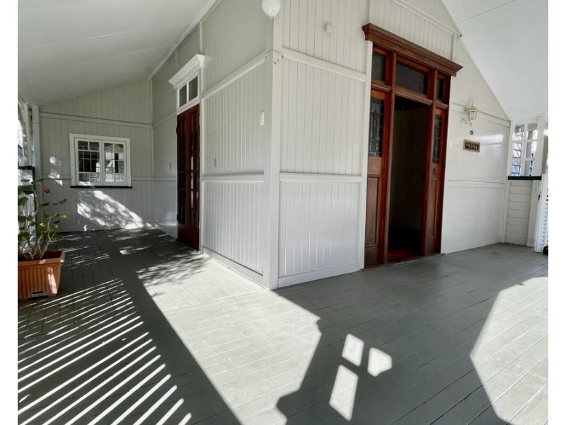 4 Bright St, Newtown QLD 4305