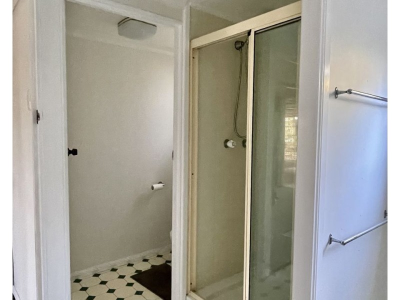 4 Bright St, Newtown QLD 4305