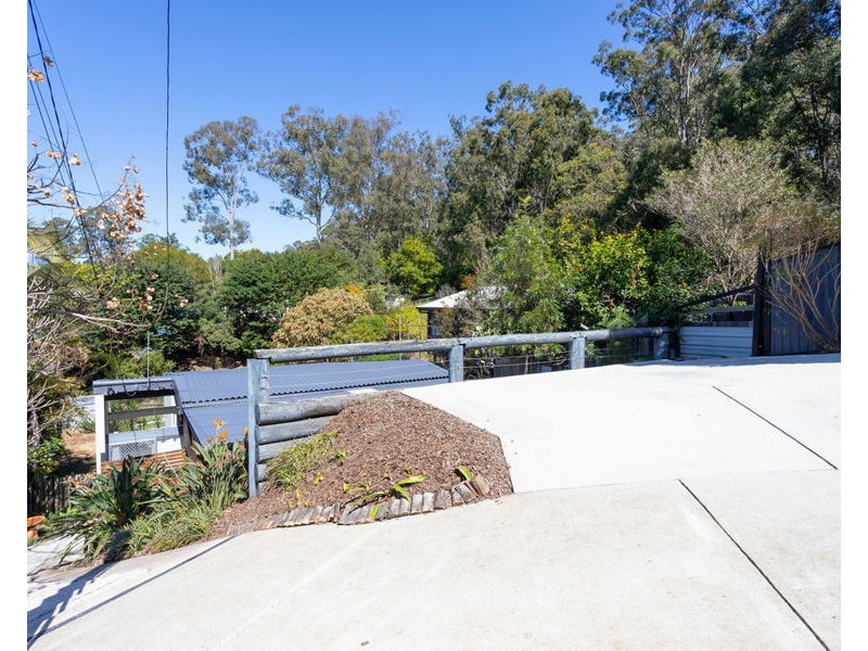 7 Surrey Road, Bellbird Park QLD 4300