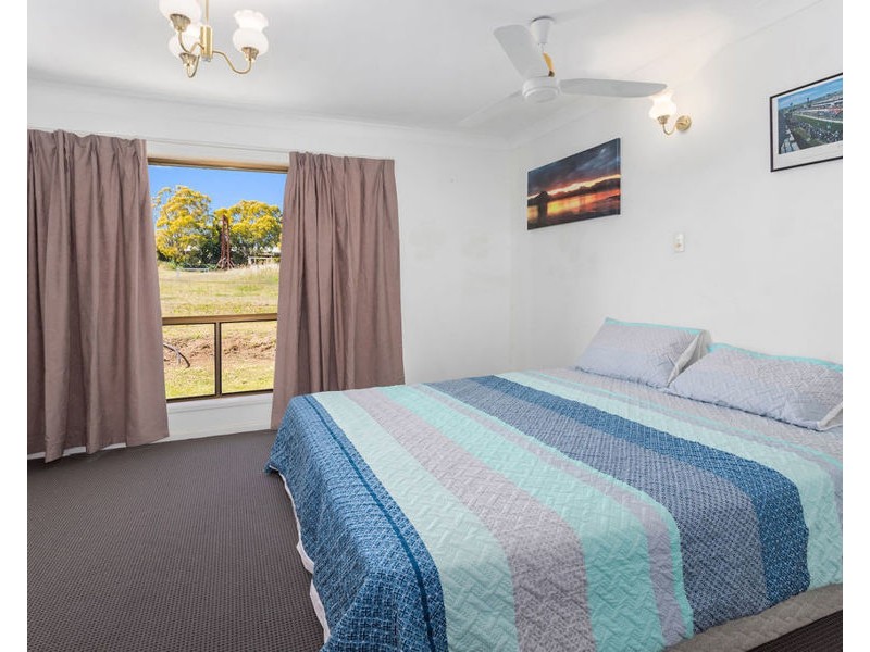 13 Shannon Road, Lowood QLD 4311