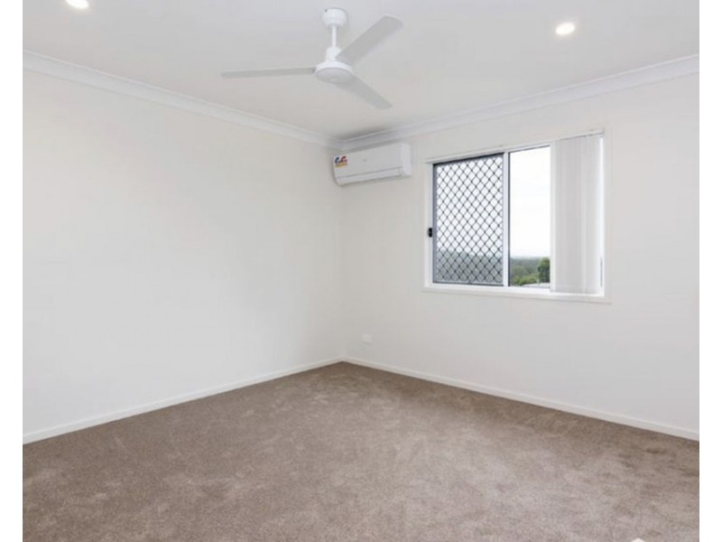 1/54A Brentwood Dr, Bundamba QLD 4304