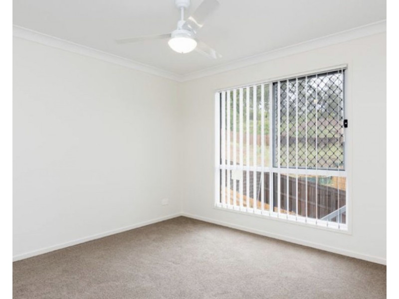 1/54A Brentwood Dr, Bundamba QLD 4304