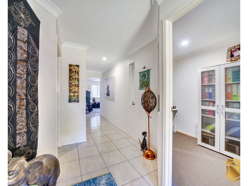 3 Friendship Pl, Brassall QLD 4305