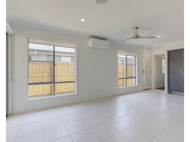 2/28 Herbst Dr, Bahrs Scrub QLD 4207