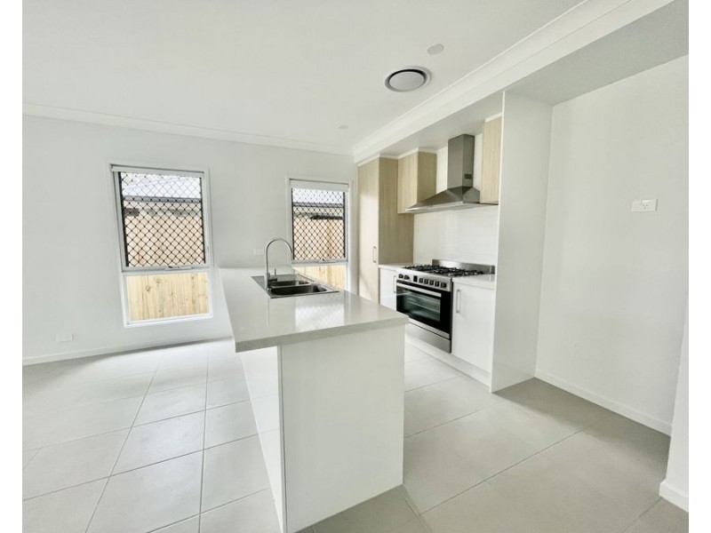 54 Maldon St, Pallara QLD 4110
