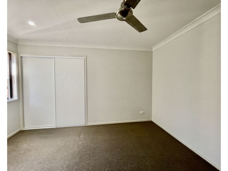 10 Friendship Place, Brassall QLD 4305