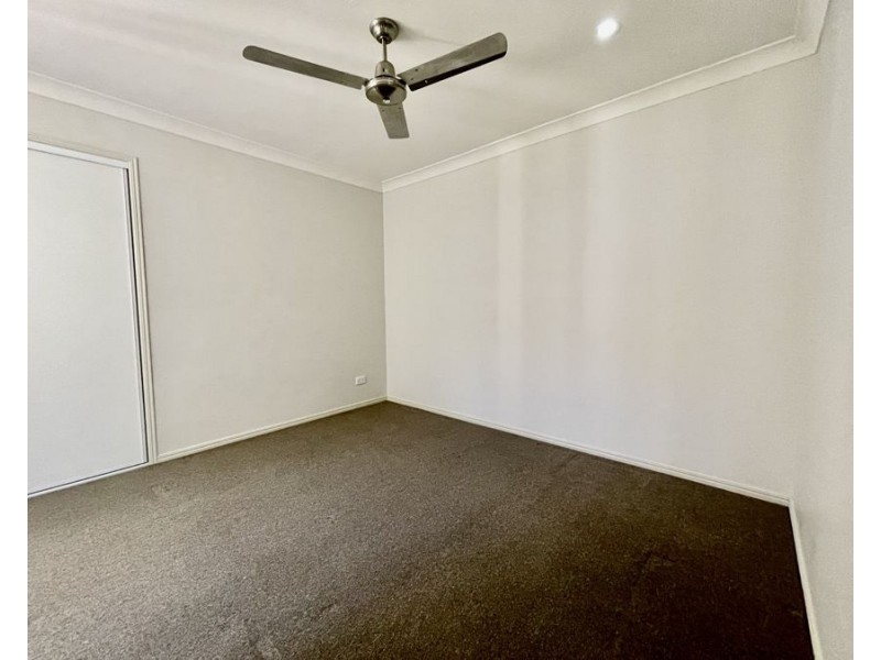 10 Friendship Place, Brassall QLD 4305