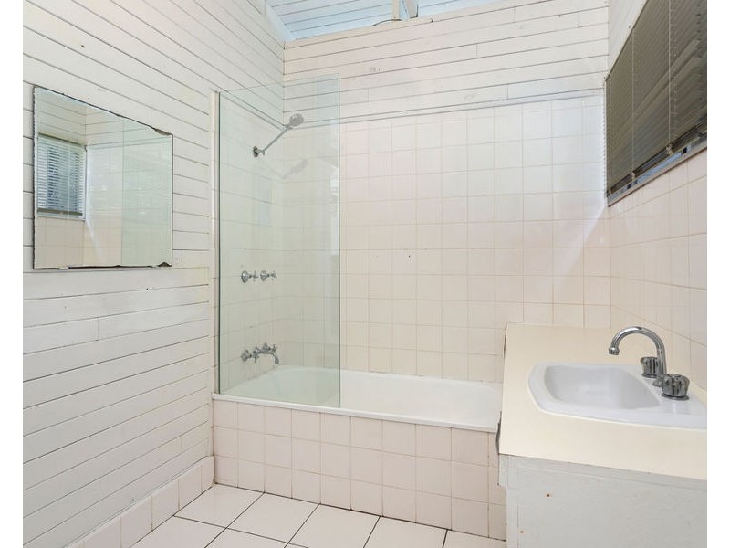 7 Surrey Rd, Bellbird Park QLD 4300