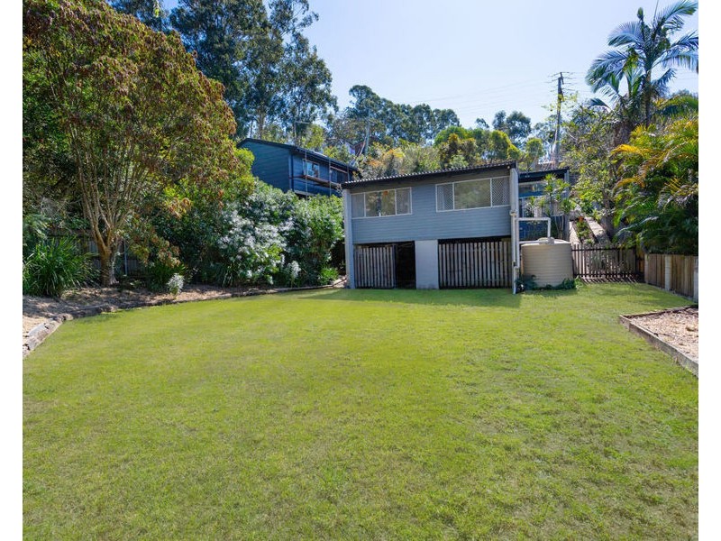 7 Surrey Rd, Bellbird Park QLD 4300