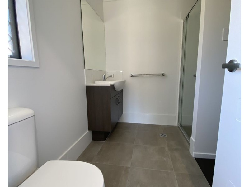 17 Dawson Place, Brassall QLD 4305