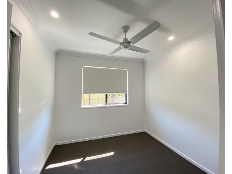 17 Dawson Place, Brassall QLD 4305